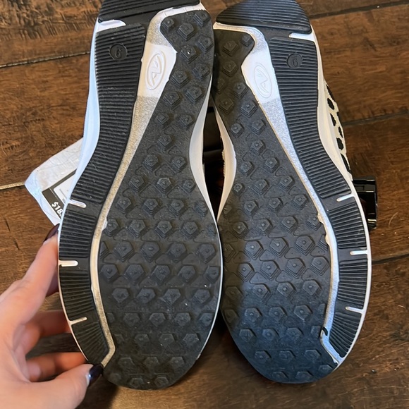 Athletic works memory foam tennis shoes - Picture 5 of 6